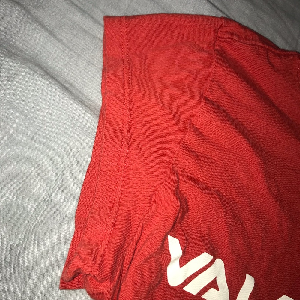 Vintage red baby tee with graphic - Picture 3 of 5
